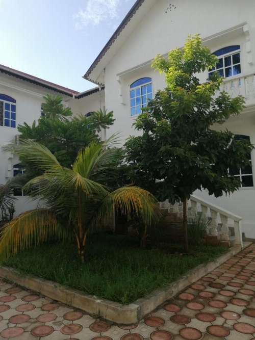 SALHIYA LODGE image 2